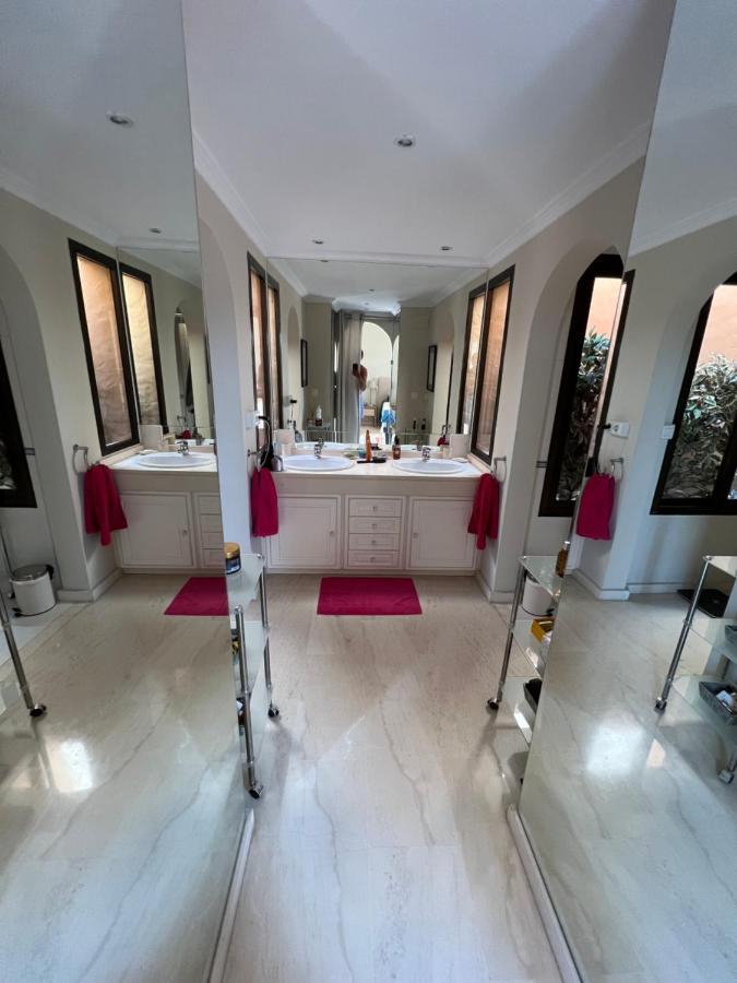 Marbella Luxueux Duplex 3 Ch.- 3 Bains - 155 M² + 100 M² Terrasses Appartement Estepona