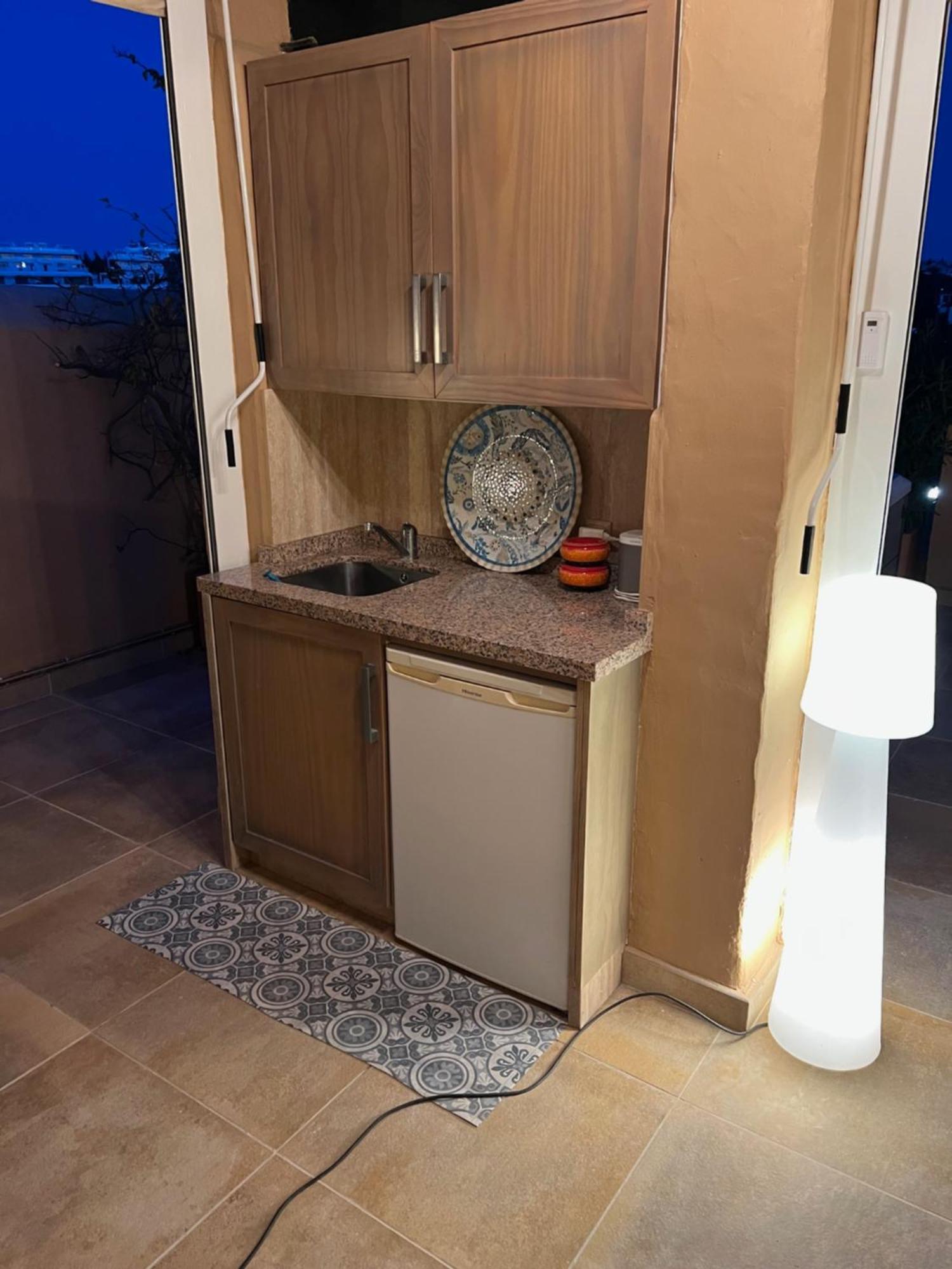 Marbella Luxueux Duplex 3 Ch.- 3 Bains - 155 M² + 100 M² Terrasses Appartement Estepona