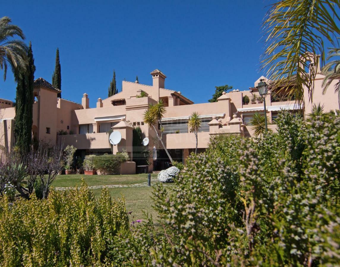 Marbella Luxueux Duplex 3 Ch.- 3 Bains - 155 M² + 100 M² Terrasses * Estepona