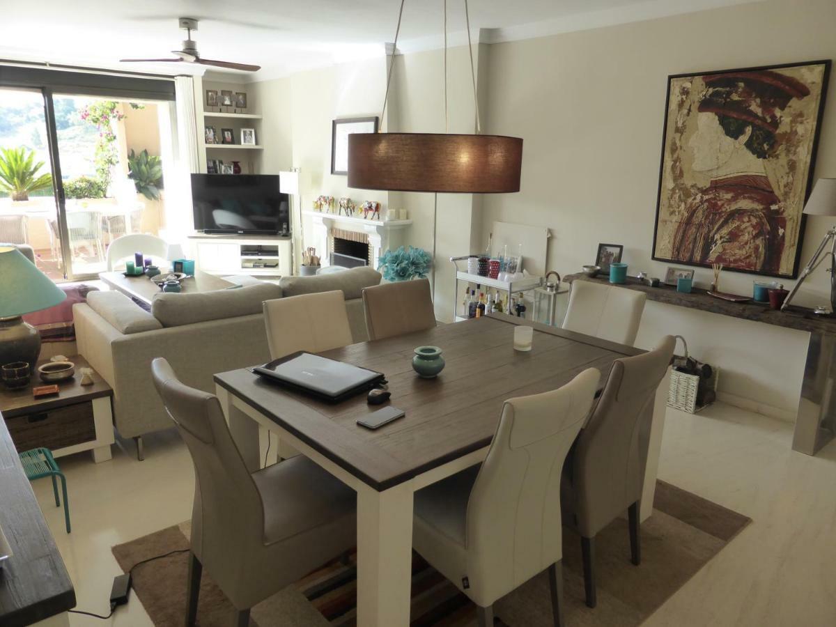 Marbella Luxueux Duplex 3 Ch.- 3 Bains - 155 M² + 100 M² Terrasses * Estepona